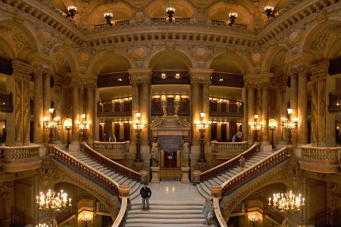 Opera Garnier with private guide - Crowds, lines, and your ability to hear the guide