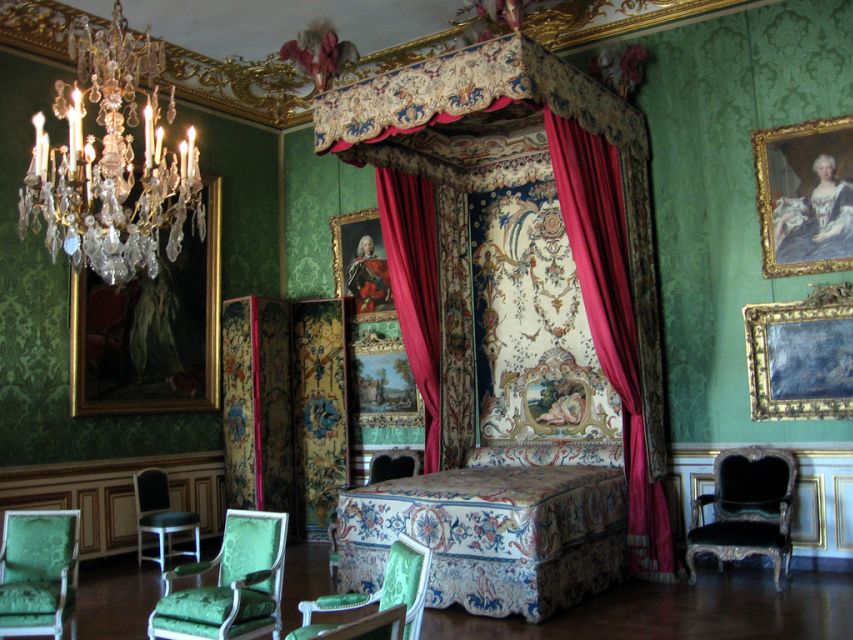 Palace of Versailles Guided Afternoon Tour from Paris - The coach transfer: a small luxury that buys your energy back