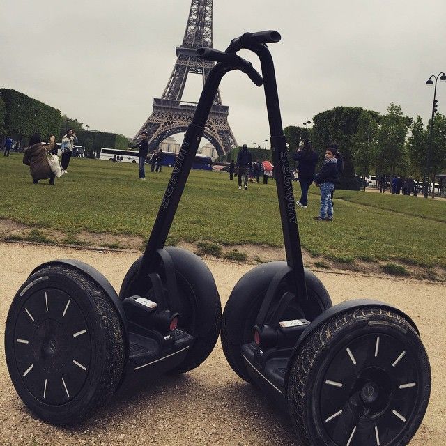 Paris: 1.5-Hour Private Segway Tour - Invalides to Pont Alexandre III: classic Paris landmarks with real photo angles