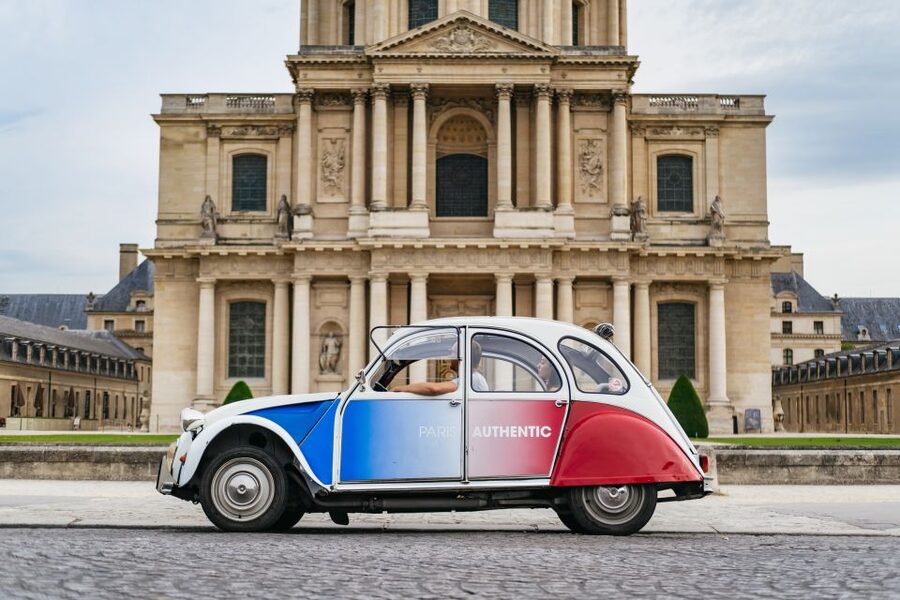Paris: 1-Hour Vintage Citroen 2CV Tour - Eiffel Tower area and Trocadéro viewpoints