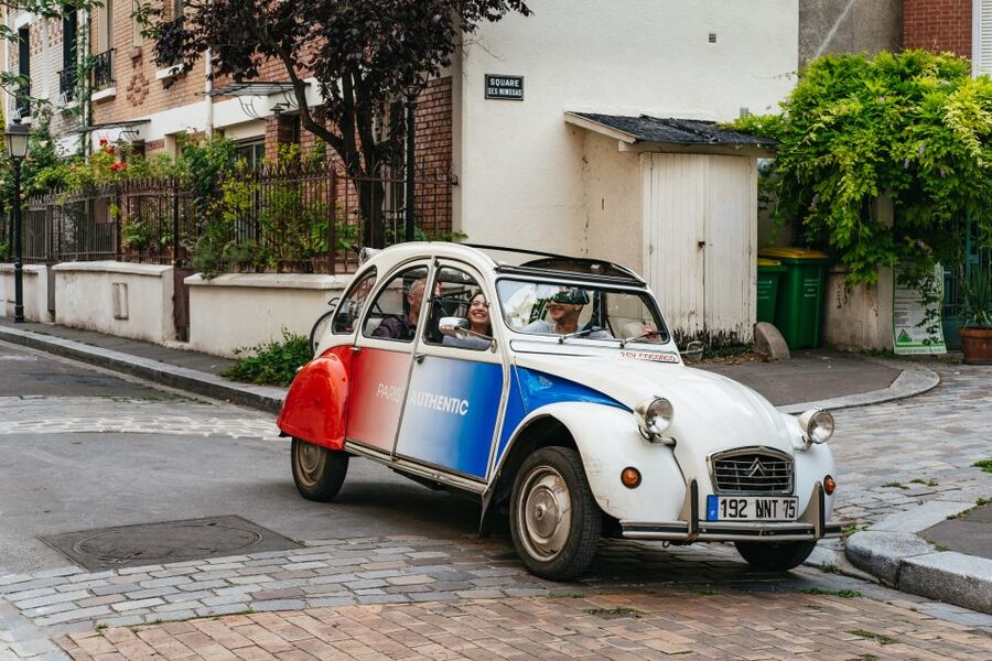 Paris: 1-Hour Vintage Citroen 2CV Tour - Les Invalides and the Left Bank build-up through bridges and palaces