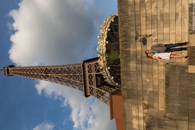 Paris 2-Hour Eiffel Tower Walking Tour with Professional Photo Shoot - Small Practical Tips That Improve Results