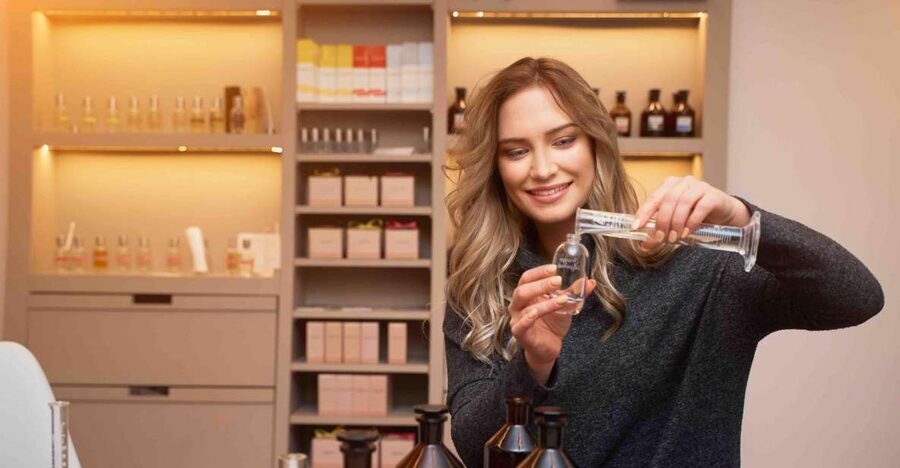 Paris: 2-Hour Perfume Creation Workshop - Your take-home bottle: 50 ml, optional engraving, and reordering via QR