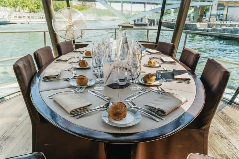 Paris: 2-Hour River Seine Lunch Cruise with 3-course-menu - Price and value check: what $93 buys you in real terms