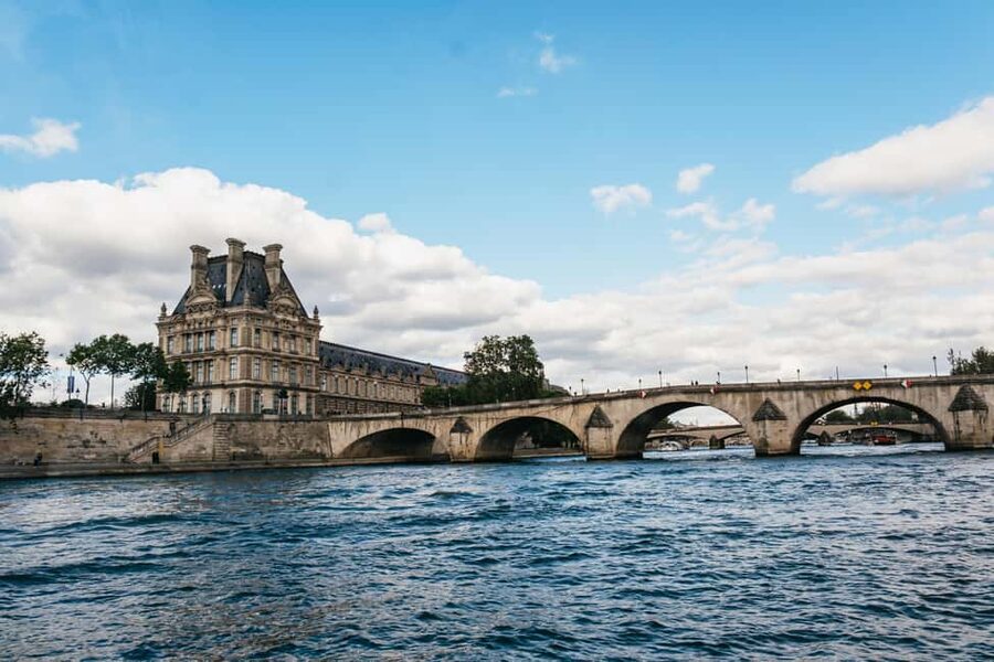 Paris : 3-Course Gourmet Dinner Cruise on Seine River - What You Eat on the 3-Course Menu (and How Menus Shift by 6:45 PM vs 9:15 PM)