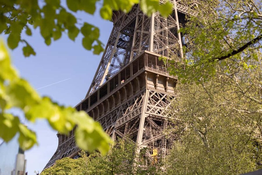 Paris: 3-Course Lunch at Eiffel Tower's Madame Brasserie - Madame Brasserie at the Eiffel Tower, what you are really paying for