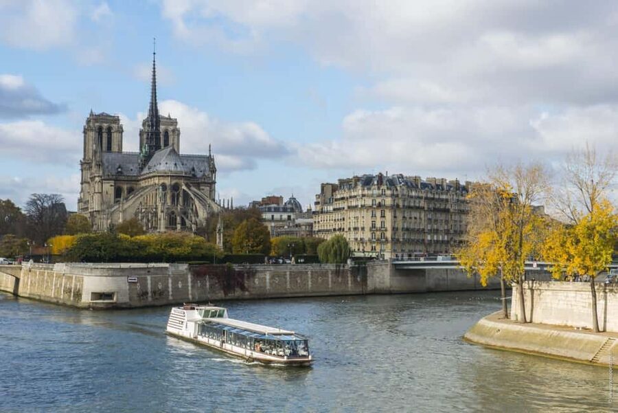 Paris: 3-Course Lunch Cruise on the River Seine - The 3-Course Lunch: The Food Is the Real Reason People Rave
