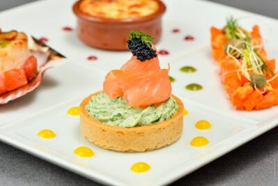 Paris 3-Courses Gourmet Dinner Seine River Cruise with Champagne