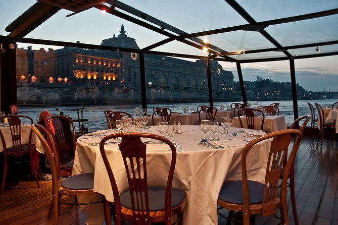 Paris 3-Courses Gourmet Dinner Seine River Cruise with Champagne - The Night Route: From Conciergerie Past Notre-Dame to the Louvre