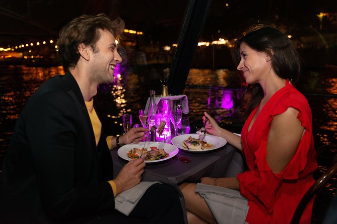 Paris 3-Courses Gourmet Dinner Seine River Cruise with Champagne - Live Music Options and the Atmosphere Factor
