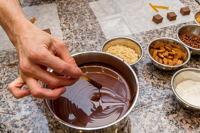 Paris : 45 min Chocolate Workshop at Choco-Story Paris - Choco-Story Paris in 45 Minutes: Small Group, Big Chocolate Souvenir