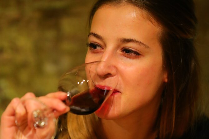Paris 6 Grand Cru Wine Tastings with a Professional Sommelier - Paris Grand Cru Wine Tastings: Why This Format Works in 2 Hours