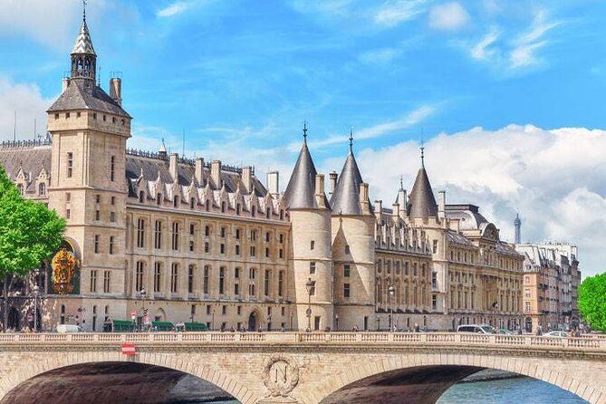 Paris Airport Transfer Service - Price and Value: Why $113.74 Can Be a Deal in Real Life
