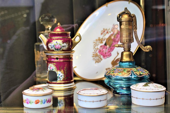 Paris Antiques Market Insider's Tour in Extra-Small Group - St-Ouen Flea Market: 15 Acres and 16 Submarkets