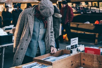 Paris Antiques Market Insider’s Tour in Extra-Small Group