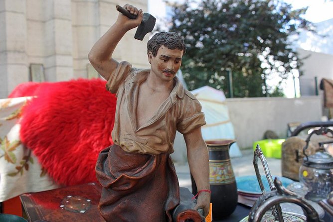 Paris Antiques Market Insider's Tour in Extra-Small Group - Finding Treasure: What You Can Shop for at St-Ouen