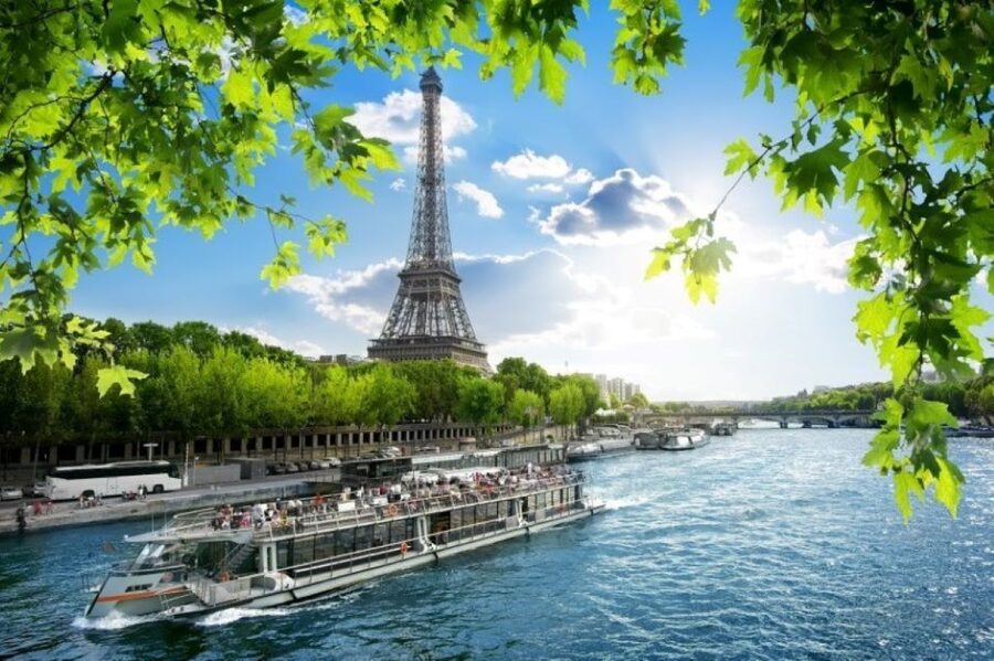 Paris: Arc de Triomphe Entry with Seine Cruise - Price and value: does $45 really add up?