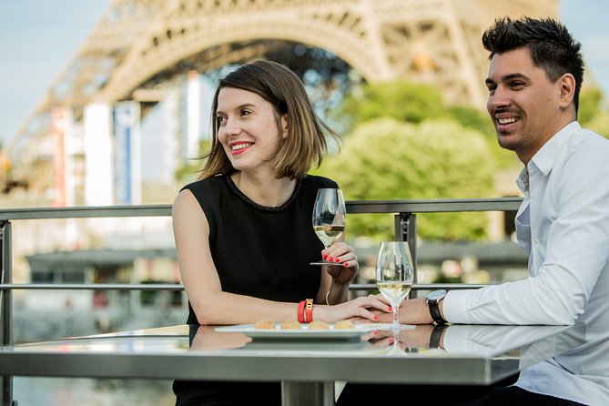 Paris at the First Lodges - Ducasse sur Seine Lunch Cruise - Boarding at 19 Port Debilly, and how to not lose time