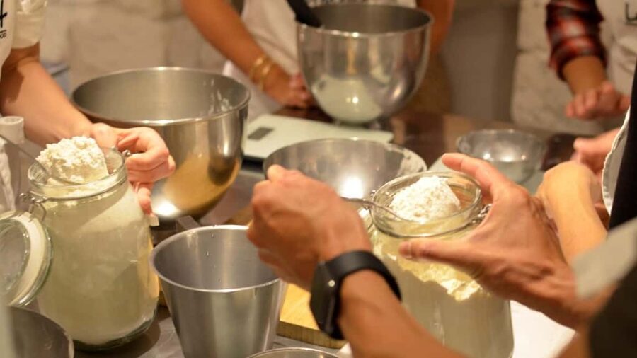 Paris: Baguette and French Breads Class - The “Sign” Step: Making Bread Look Like It Belongs in France