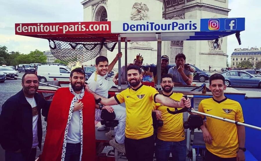 Paris: Beer Bike Bar With Drinks Included - Champs Elysées time, plus the fun of moving at your pace
