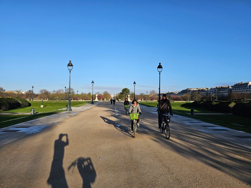 Paris before the crowds, bike tour & Breakfast - Value for $81 in 2 hours, and why the timing is the real deal