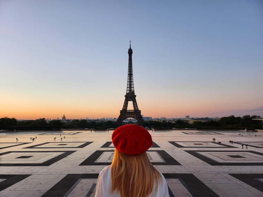 Paris before the crowds, bike tour & Breakfast - Meet at caveau de montpsensier, then get your bearings fast