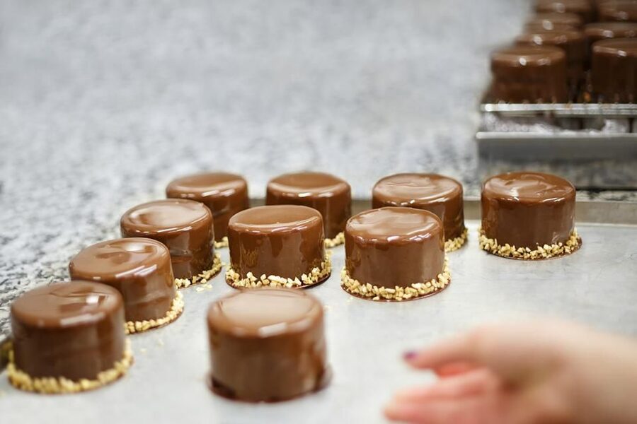 Paris: Behind the Scenes Bakery Tour with Breakfast - Practical tips for your 2-hour morning at Miss Manon