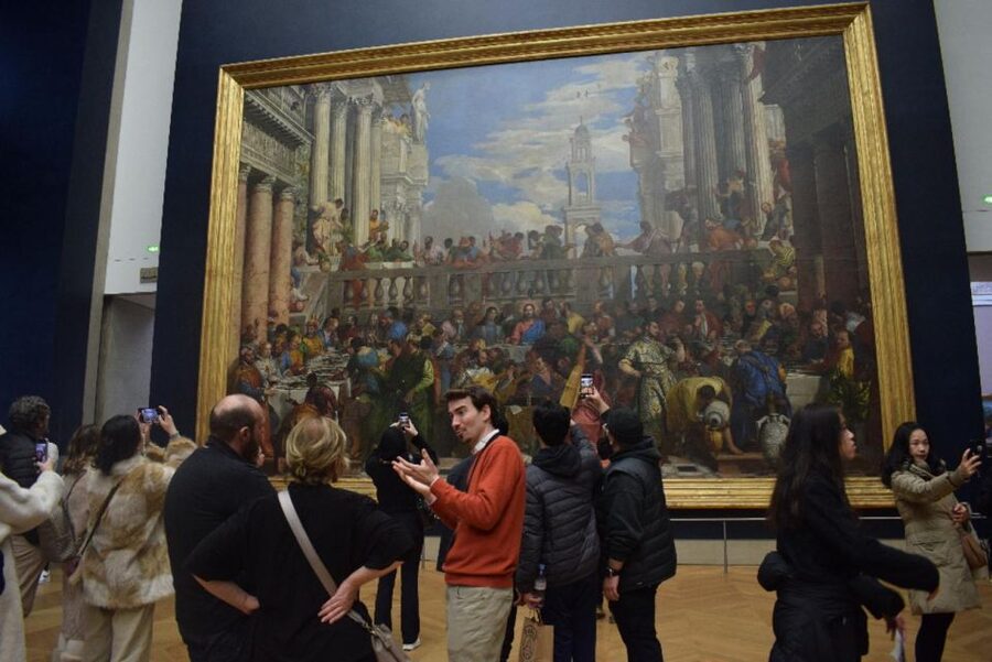 Paris: Best of the Louvre Guided Tour with Pre-booked Ticket - What You Will Not See: Temporary Exhibitions