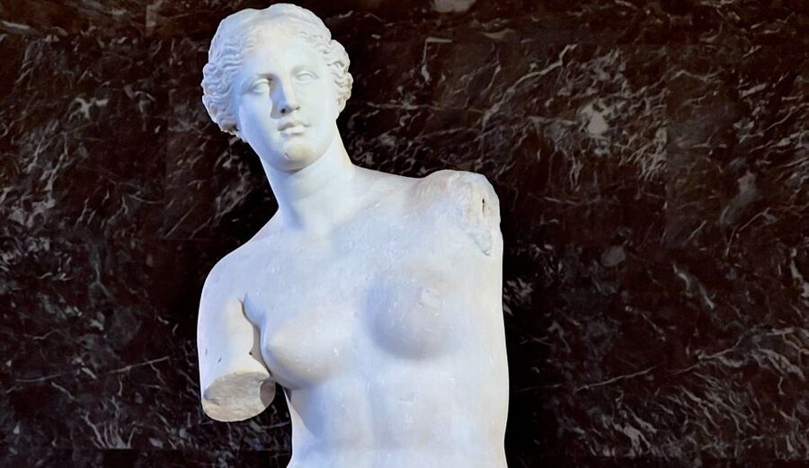 Paris: Best of the Louvre Museum Private Tour with Mona Lisa - Should you book the Best of the Louvre Private Tour with Mona Lisa?