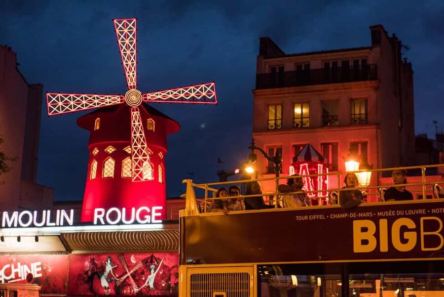 Paris: Big Bus Panoramic Night Tour by Open-Top Bus - Trocadéro to Eiffel Tower: the big payoff