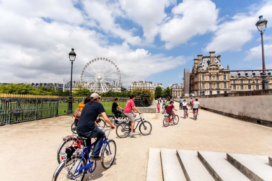 Paris Bike Tour: Eiffel Tower, Place de la Concorde & More - Place de la Concorde: big square, big moments