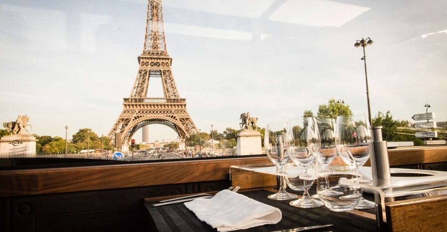 Paris: Bustronome Gourmet Dinner Tour - Entering the Paris Night Mode on a Glass-Roof Double-Decker
