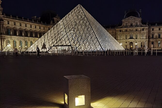Paris by Night - The 9th arrondissement and Palais Garnier: Paris as a theater set