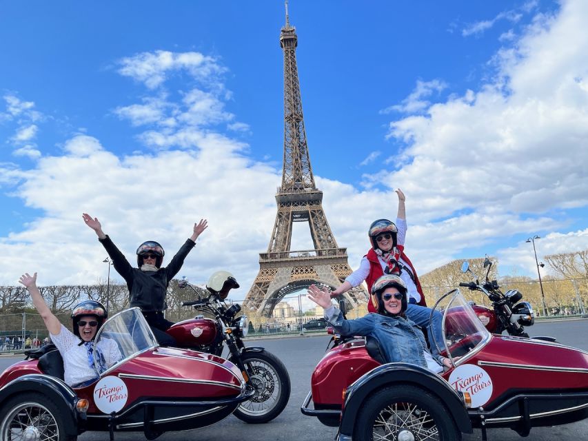 Paris by sidecar 1HR Tour - Comfort Counts: Helmets, Gloves, Blankets, Ponchos, and the Ride Feel