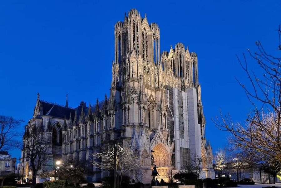 Paris: Champagne Cellars Tour and Tastings with a Sommelier - Price and logistics at $276: where the value actually comes from