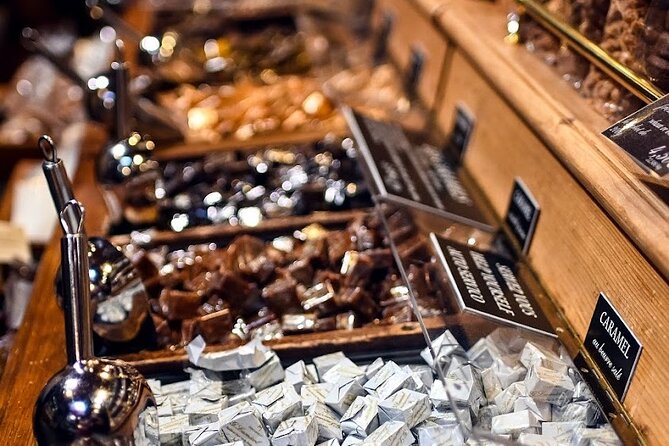 Paris Chocolate, Macaron & Pastry Food Tour: 10 Gourmet Tastings - Saint-Germain-des-Pres Sweet Shift: Chocolatiers, Crêpes, and More