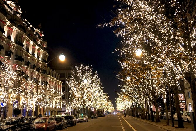 Paris Christmas Lights Small Group Walking Tour with Local Guide - Place Vendôme and Rue du Faubourg Saint-Honoré: Luxury Lights Up Close