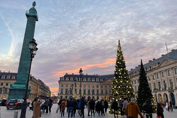 Paris Christmas Lights Small Group Walking Tour with Local Guide - Weather Reality Check: Rain, Snow, and Staying Comfortable