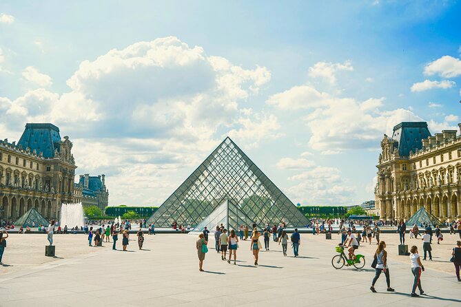 Paris City Center Free Walking Tour (Tip-Based) - Route Highlights: Île de la Cité to the Tuileries and Eiffel Tower views