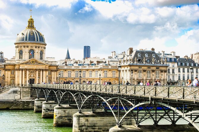 Paris City Center Free Walking Tour (Tip-Based) - Henry IV and Pont Neuf, from equestrian views to tooth-puller lore