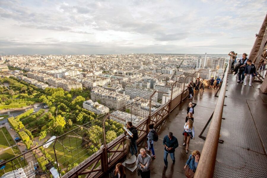 Paris: City Tour by Bus with Eiffel Tower & Optional Summit - Key Things To Know Before You Go