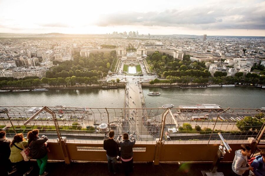 Paris: City Tour by Bus with Eiffel Tower & Optional Summit - The Eiffel Tower Payoff: Second Floor Views at Dusk