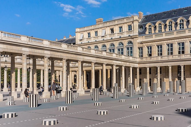 Paris City Tour by Coach with Sightseeing Seine River Cruise - Meeting points, walking, and avoiding the crowd trap