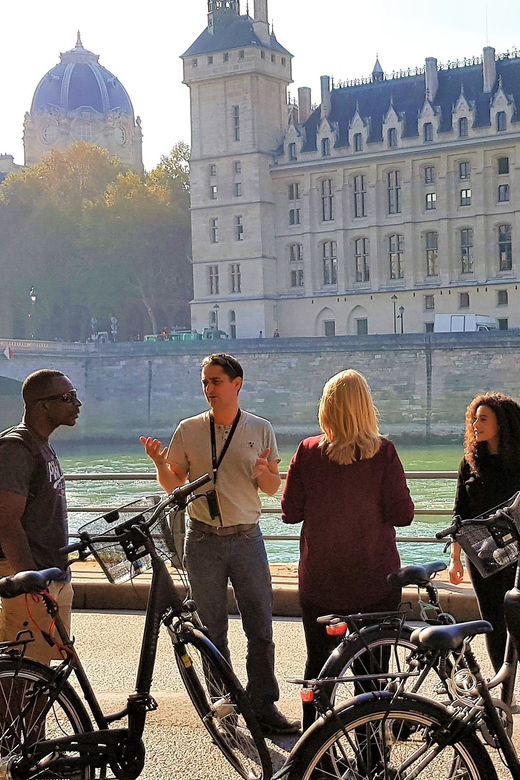 Paris: City Treasures Bike Tour - Literary Paris: Hemingway and F. Scott Fitzgerald Café Culture