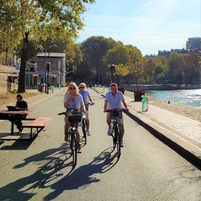 Paris: City Treasures Bike Tour - Napoleon’s Legacy at Les Invalides and Marie Antoinette’s 1793 Square