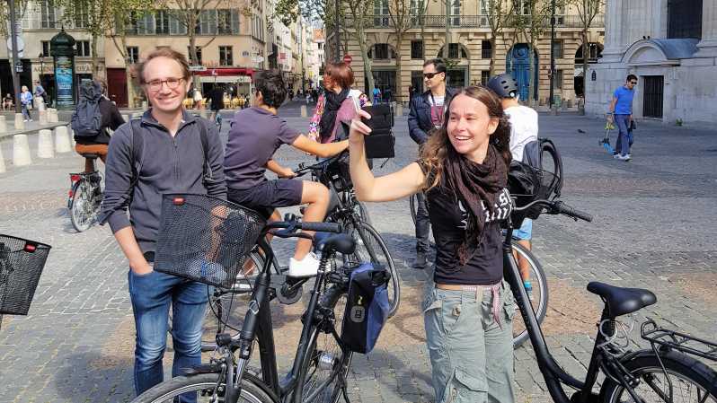 Paris: City Treasures Bike Tour - How the Bikes, Helmets, and Guide Styles Affect Your Comfort