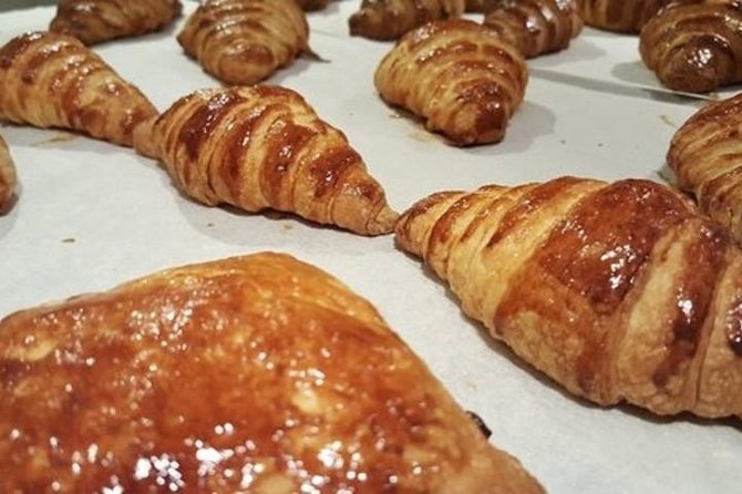 Paris Cooking Class: Chocolate Éclairs and Cream Puffs - Your Instructor and the Small-Group Advantage