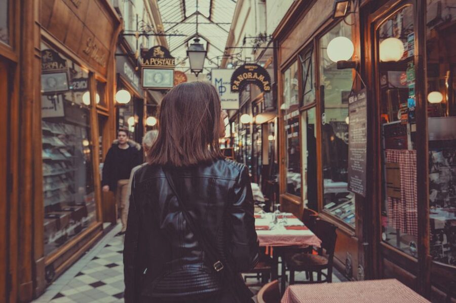 Paris: Covered Passages Walking Tour - Passage Choiseul: Sunlight, Glass Roofs, and Photo Wins