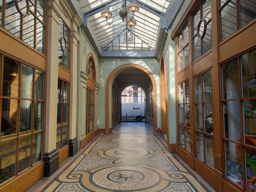 Paris: Covered Passages Walking Tour - Passage des Panoramas: One of the First Covered Walkways
