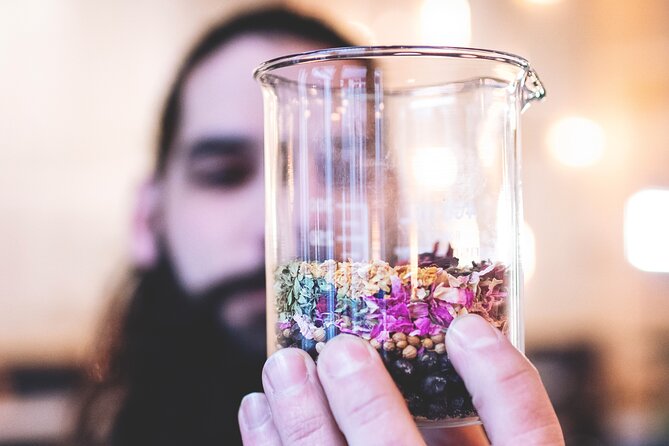 Paris Craft Distillery Make Your Own Gin Workshop - Botanicals, style choices, and how to make your gin taste like you